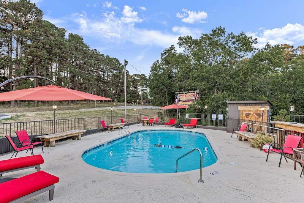 Stonegate Lodge 2 Queen Beds Wifi Tv Salt Water Pool Fire Pits #303 Eureka Springs Extérieur photo